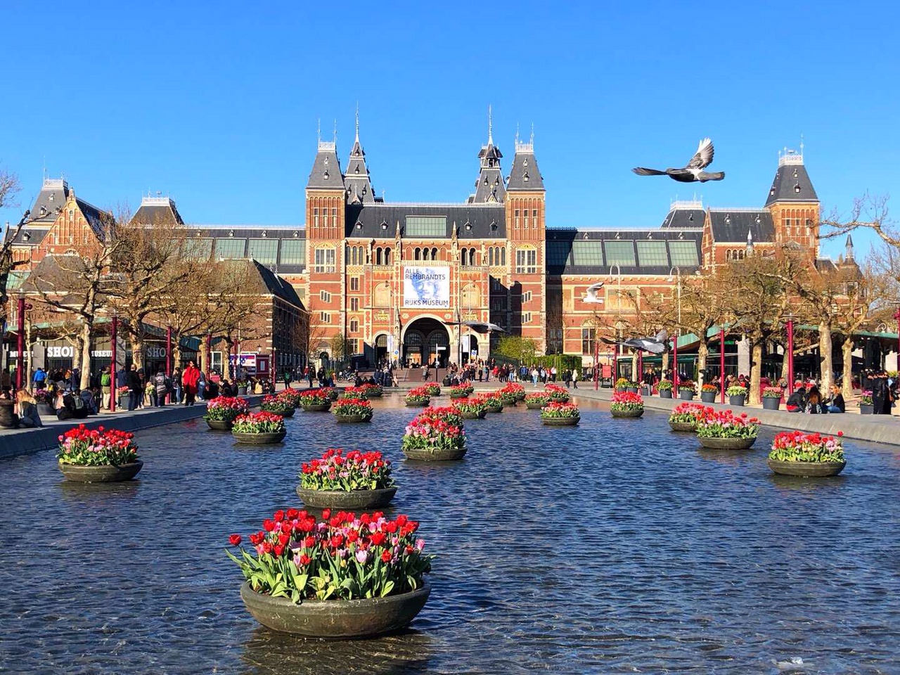 "北方威尼斯"荷兰首都阿姆斯特丹