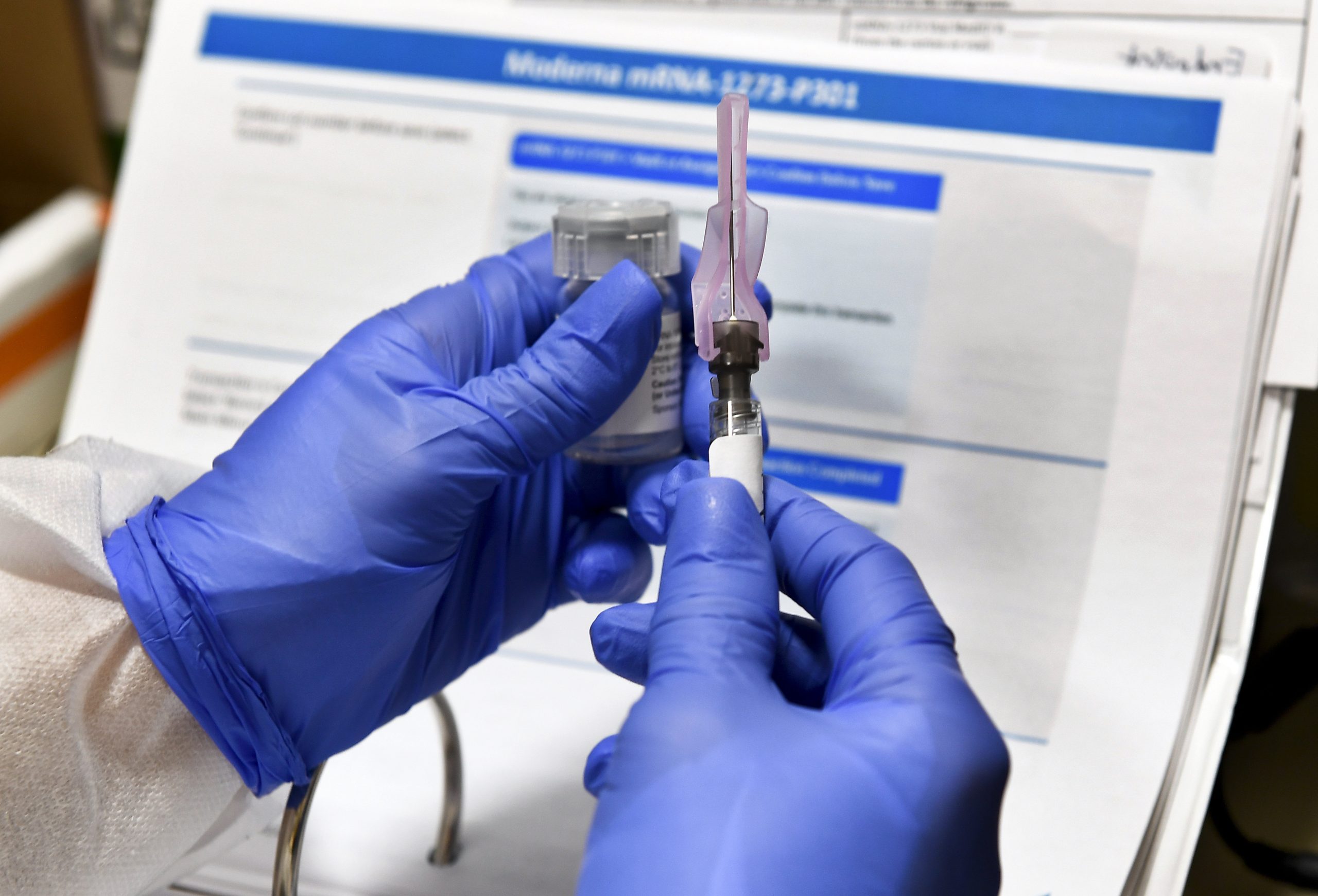 mRNA新冠疫苗安全吗？近800万人跟踪监测数据给出结论！_生物探索
